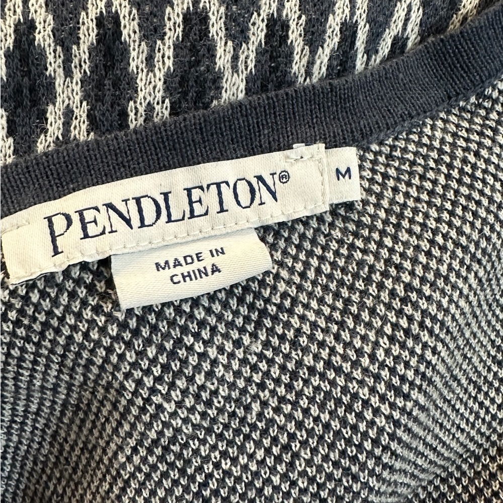 Pendleton Women’s Size Medium Aztec Pattern Butto… - image 5